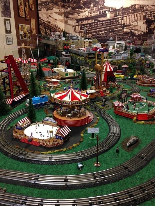 Color photo miniature train display